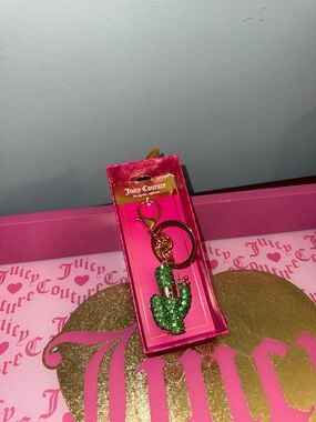 Juicy Couture Gold & Green Glitter Cactus Keychain